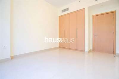 realestate photo 1