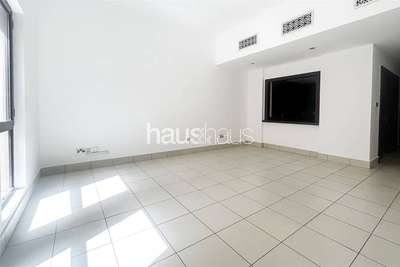 realestate photo 1