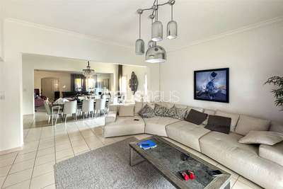 realestate photo 1