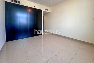 realestate photo 1